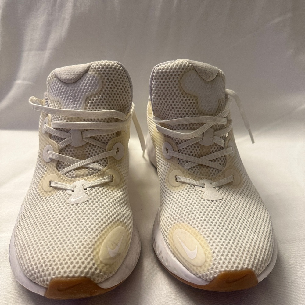 Nike Renew Men’s Cream and White Athletic Running Shoes size 11.5 - Picture 3 of 8